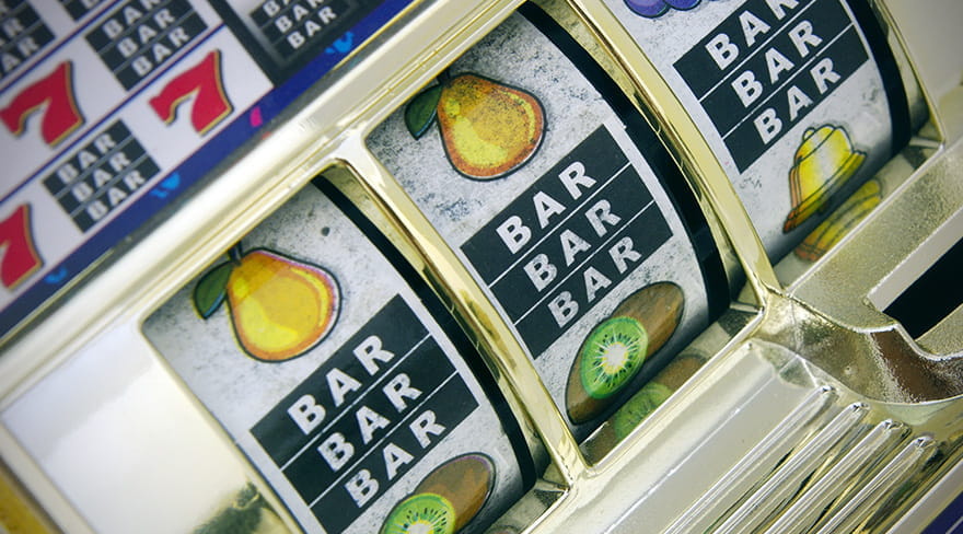 Old Quarter Slot Machine